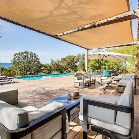 Maison Au Bord De La Cote Hébergement de vacances *